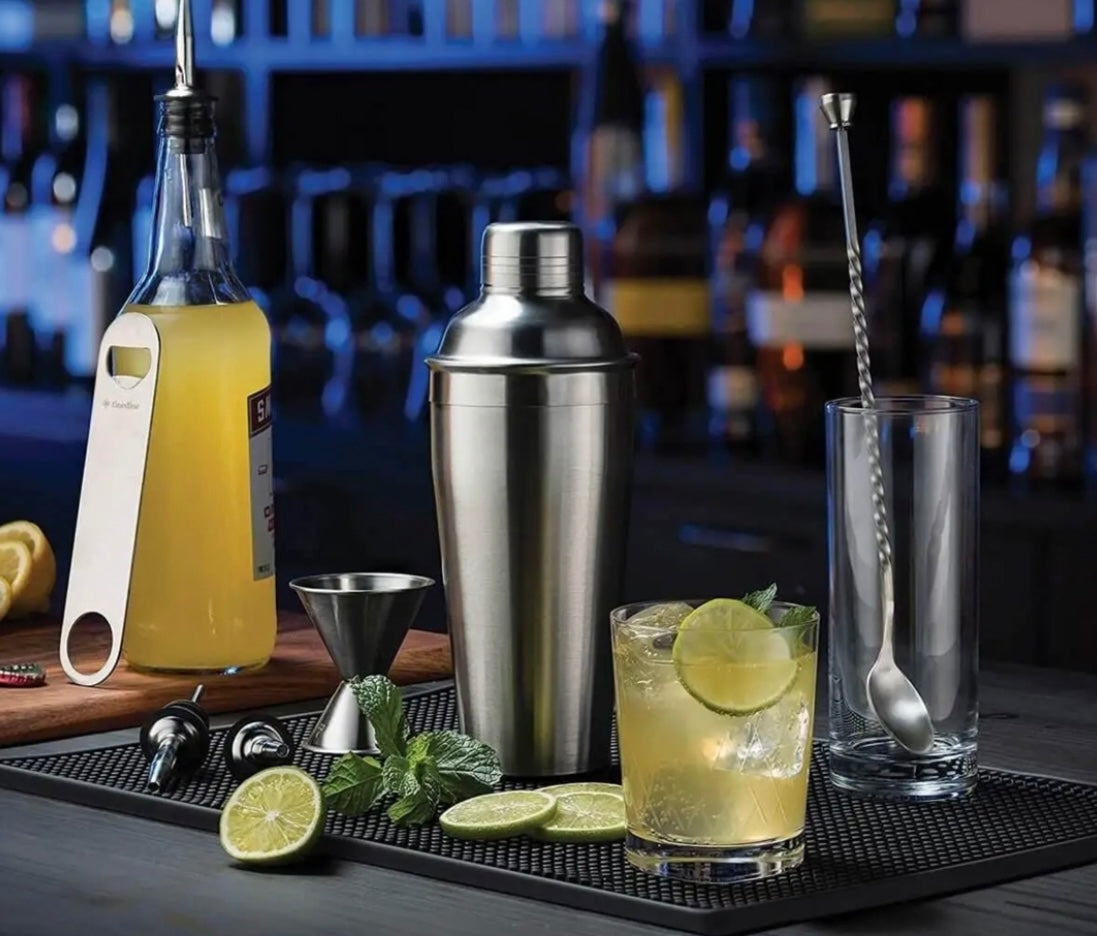 8 piece Cocktail Shaker Set